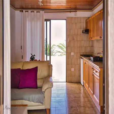 Ventoso , Modern Rustic Apartmán