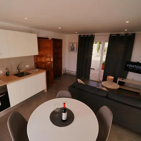 Apartment Ventoso , Modern Rustic *