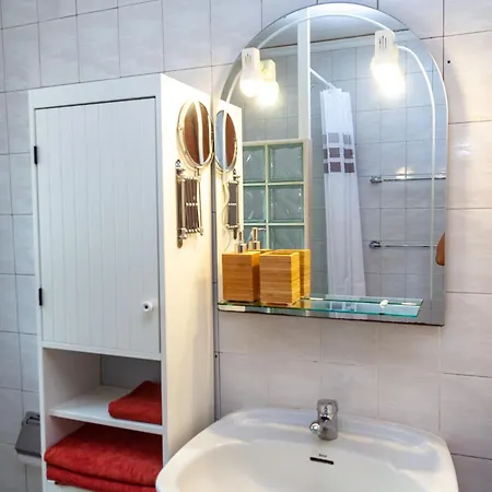 Apartment Ventoso , Modern Rustic *